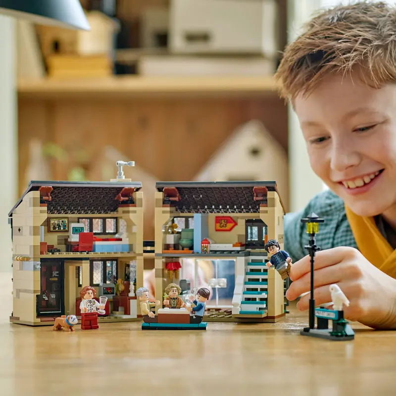LEGO 76451 Privet Drive: Wizyta ciotki Marge zdjęcie 6