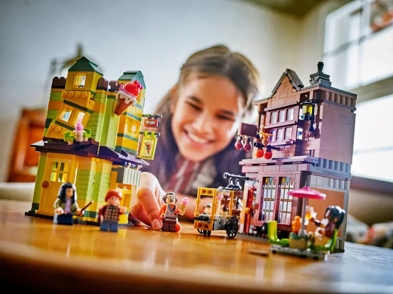 LEGO 76452 Markowy sprzęt do quidditcha i lodziarnia zdjęcie 9