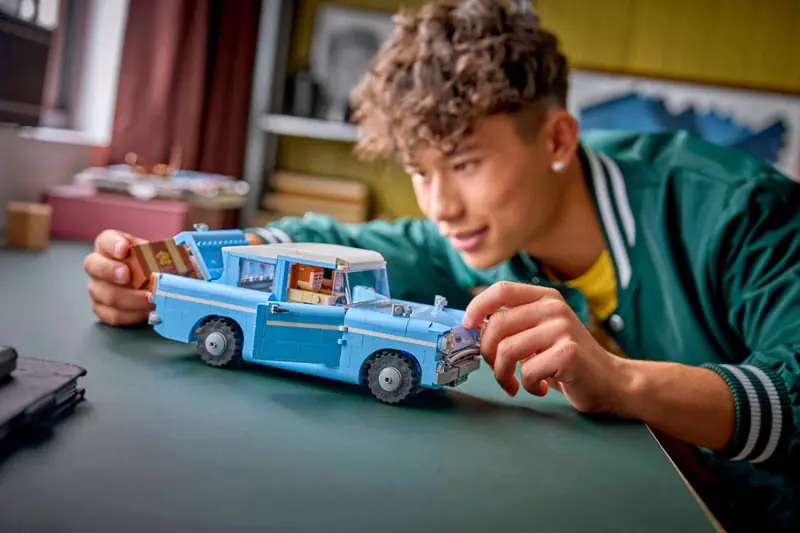 LEGO 76470 Zaczarowany latający Ford Anglia zdjęcie 10