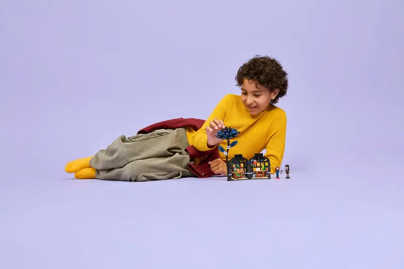 LEGO 76784 Kwiat czarnej dalii zdjęcie 9