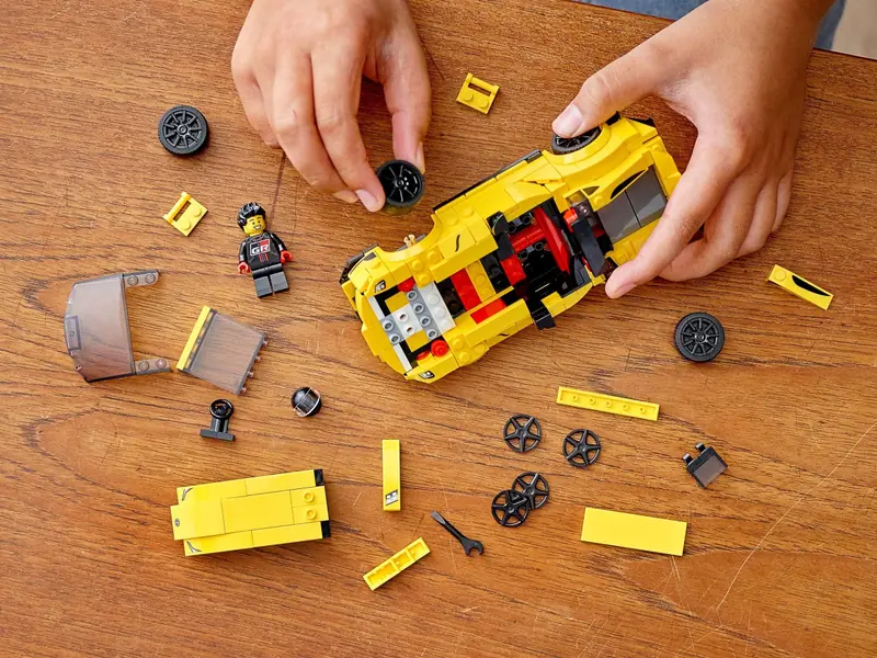LEGO 76901 Toyota GR Supra zdjęcie 6