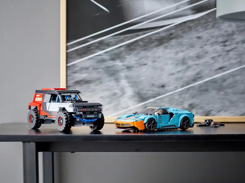 LEGO 76905 Ford GT Heritage Edition i Bronco R zdjęcie 10