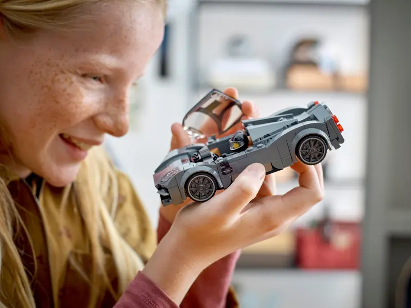 LEGO 76915 Pagani Utopia zdjęcie 7