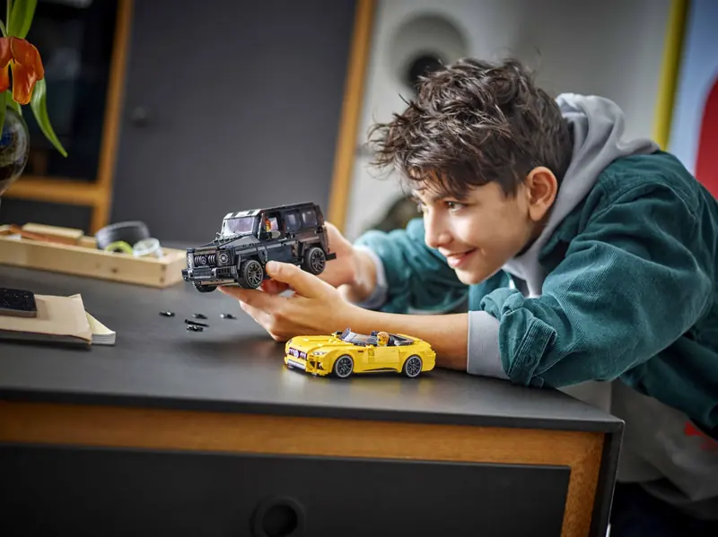 LEGO 76924 Mercedes-AMG G 63 i Mercedes-AMG SL 63 zdjęcie 10