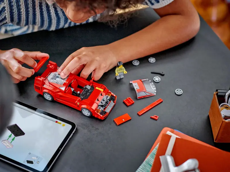 LEGO 76934 Supersamochód Ferrari F40 zdjęcie 8