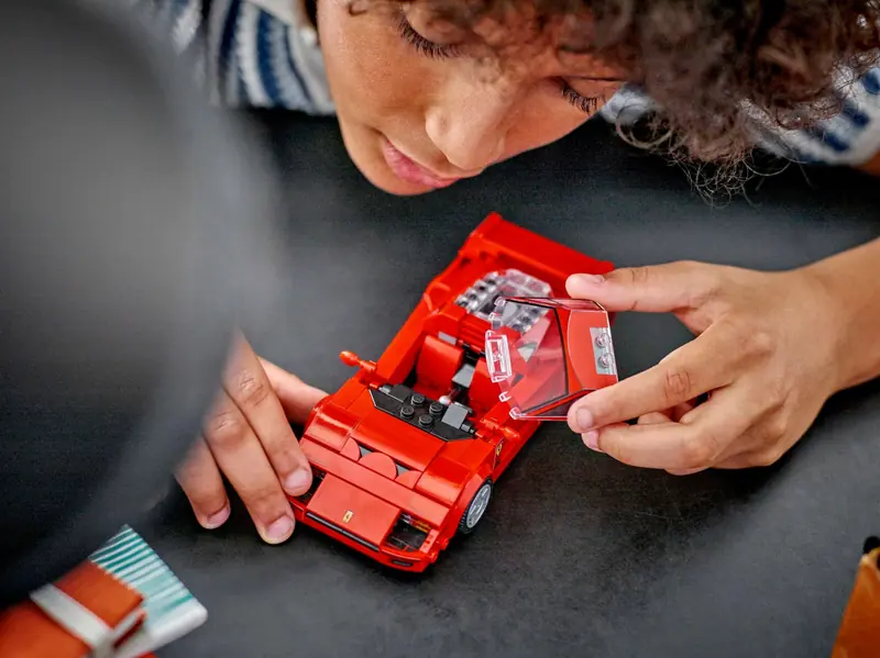 LEGO 76934 Supersamochód Ferrari F40 zdjęcie 10