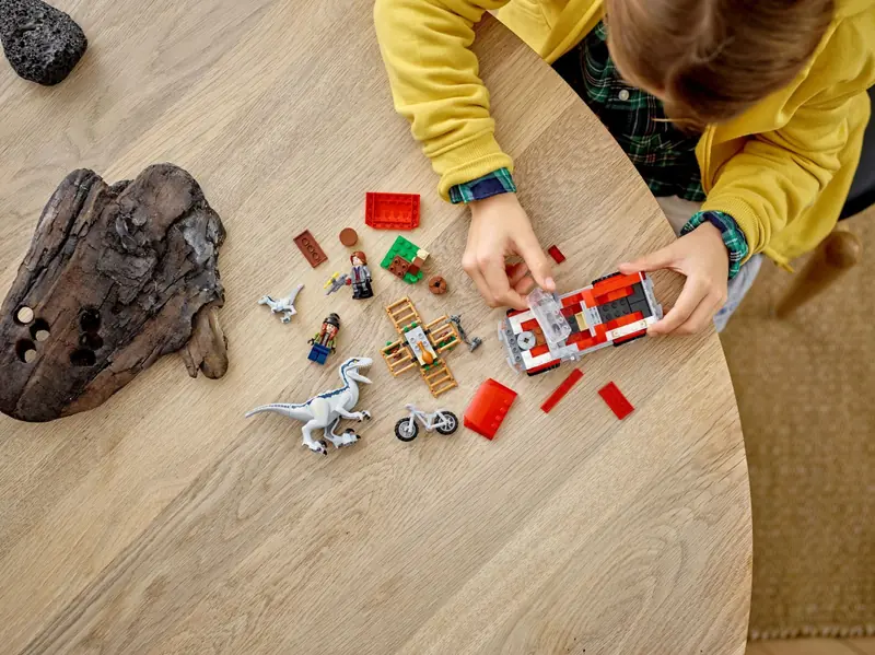 LEGO 76946 Schwytanie welociraptorów Blue i Bety zdjęcie 10