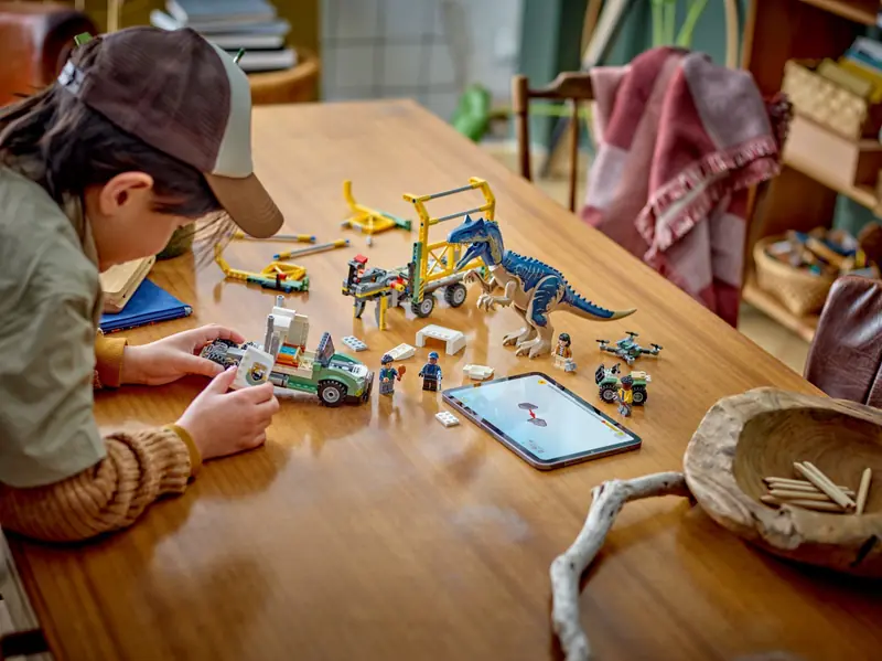 LEGO 76966 Dinomisje: ciężarówka do transportu allozaura zdjęcie 9