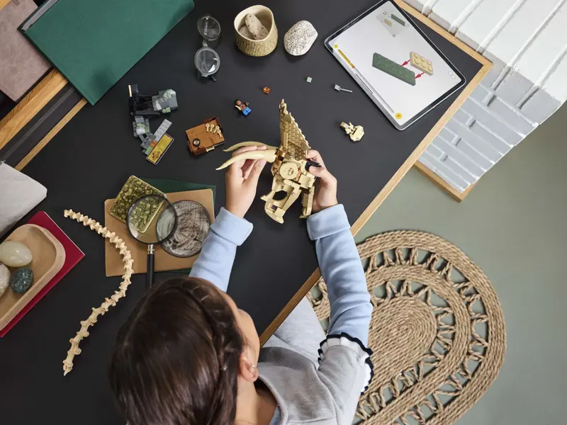 LEGO 76969 Szkielety dinozaurów: czaszka triceratopsa zdjęcie 7