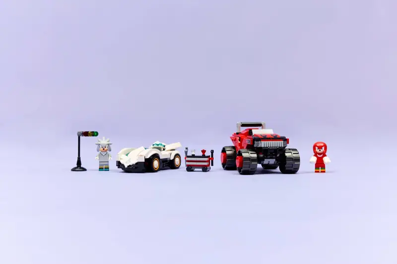 LEGO 77118 Silver w samochodzie kontra Knuckles w monster trucku zdjęcie 12