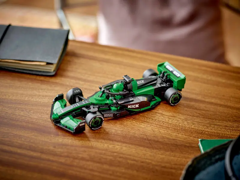 LEGO 77247 Bolid F1 KICK Sauber Team C44 zdjęcie 10