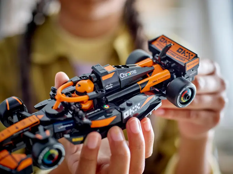 LEGO 77251 Bolid F1 McLaren Team MCL38 zdjęcie 8