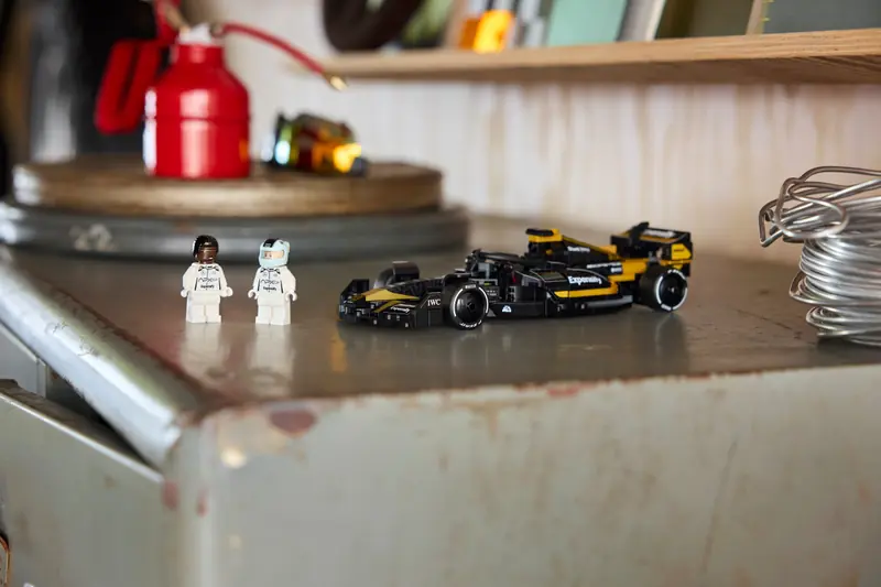 LEGO 77252 F1: film - APXGP Team Race Car zdjęcie 13