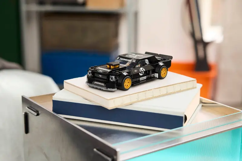 LEGO 77262 65 Ford Mustang Hoonicorn V1 Kena Blocka zdjęcie 9
