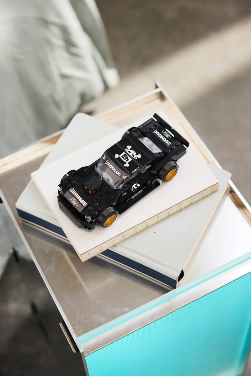 LEGO 77262 65 Ford Mustang Hoonicorn V1 Kena Blocka zdjęcie 14