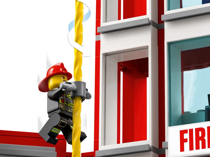 LEGO 77944 Remiza strażacka - kwatera główna zdjęcie 14