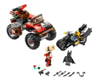 LEGO 7886 Batcycle™: Ciężarówka z młotem Harley Qu
