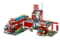 LEGO 7945 Remiza