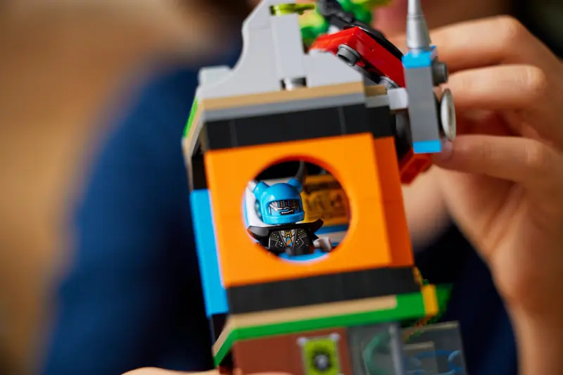 LEGO 80054 5. rocznica Megapolis zdjęcie 6