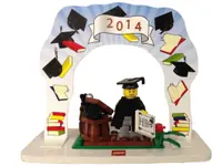 LEGO 850935 Classic Minifigure Graduation Set