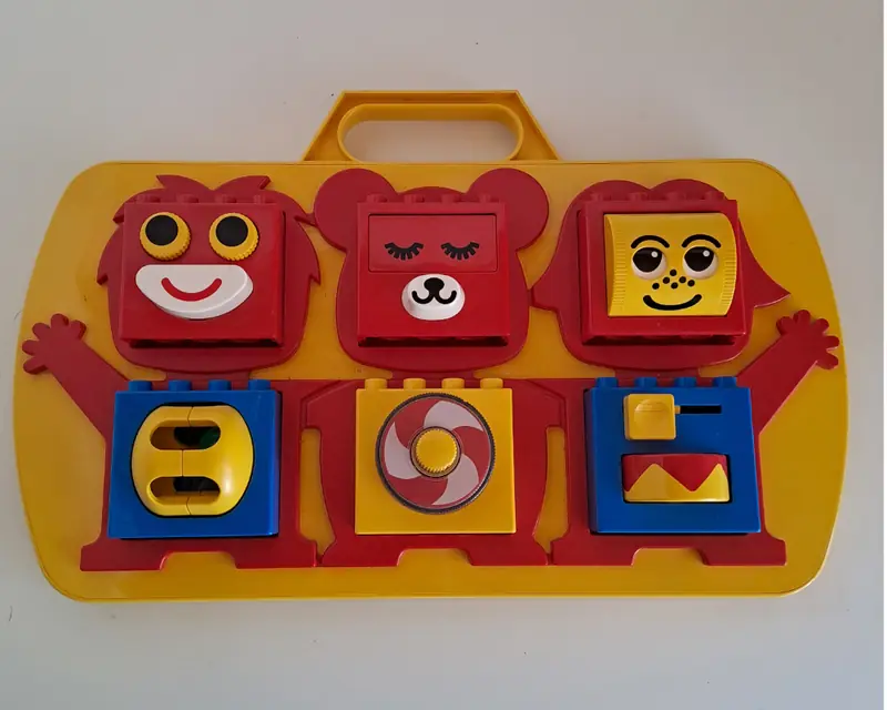 LEGO 9008 Baby Set