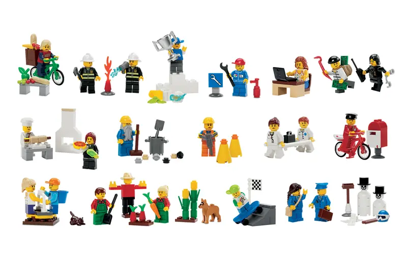 LEGO 9348 Community Minifigure Set