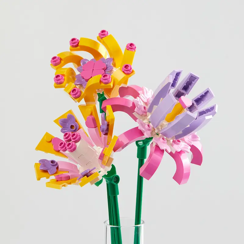 LEGO EG00147 Zestaw kwiatów z różowymi sercami