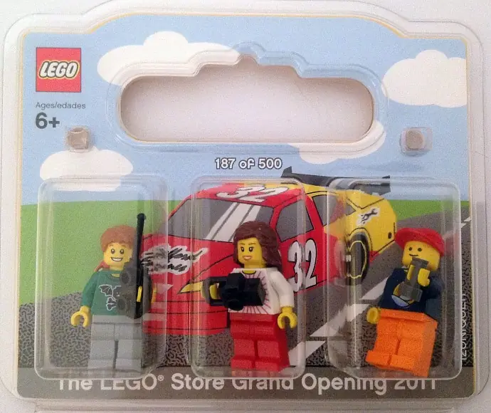 LEGO INDIANAPOLIS LEGO Store Grand Opening Exclusive Set, Castleton Square, Indianapolis, IN